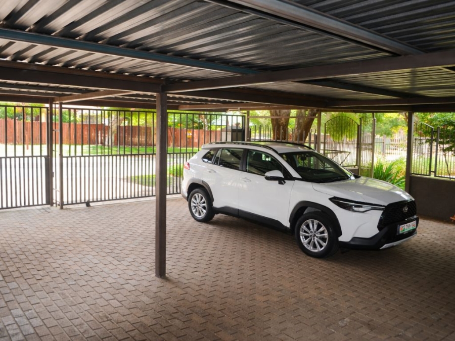 4 Bedroom Property for Sale in Wilgenhof Free State